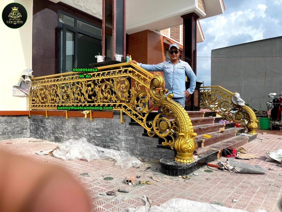 Cầu thang nhôm đúc 010