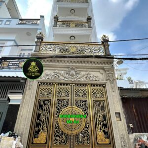 Cửa cổng nhôm đúc 002