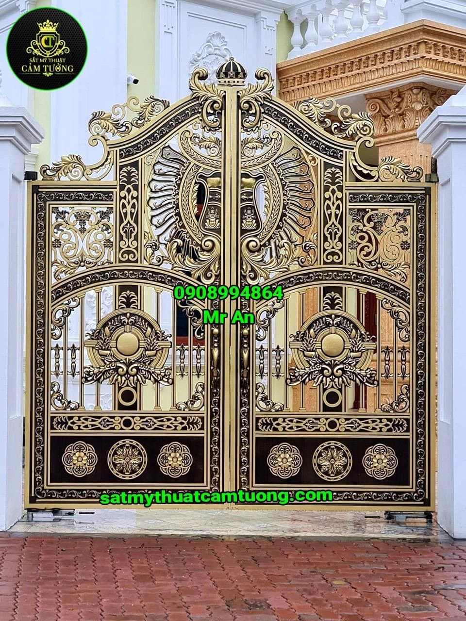 Cua Cong Hop Kim Nhom Duc 11