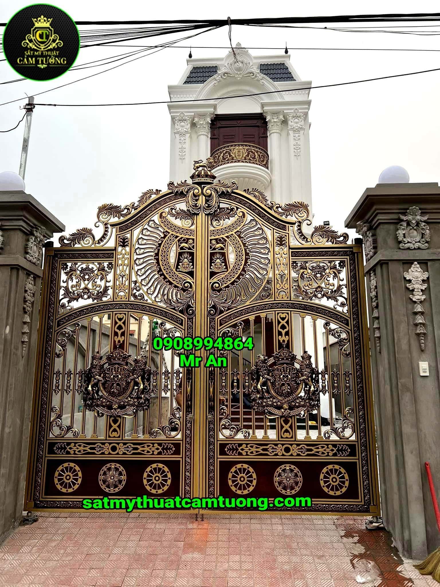 Cua Cong Hop Kim Nhom Duc 51