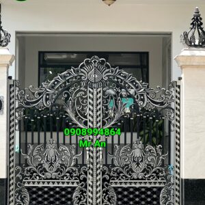 Cửa cổng nhôm đúc 048