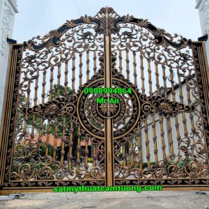 Cửa cổng nhôm đúc 045