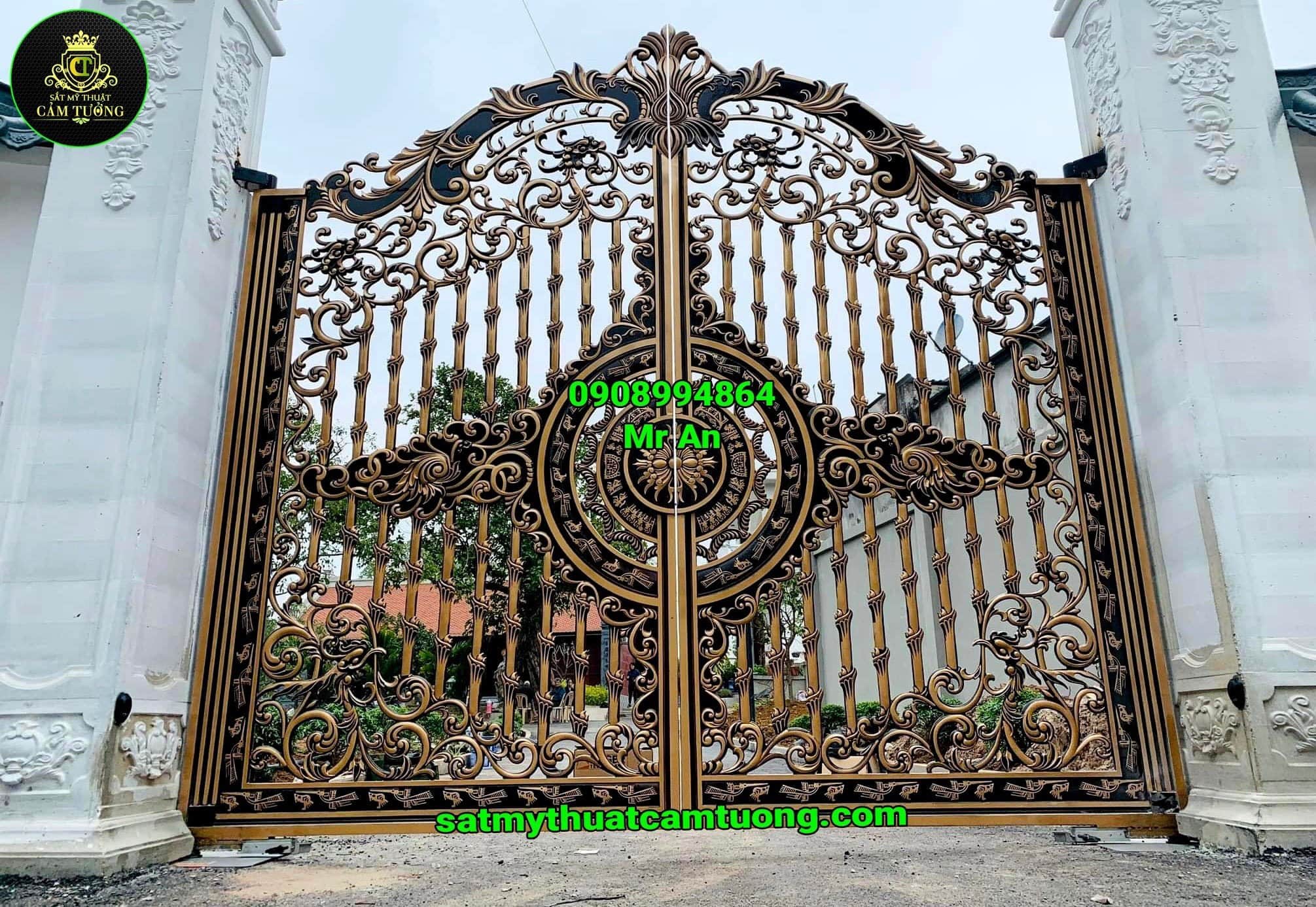 Cua Cong Hop Kim Nhom Duc 57