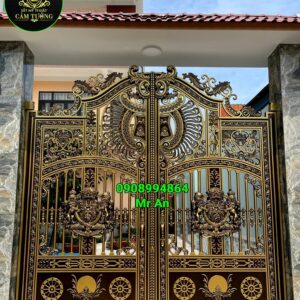 Cửa cổng nhôm đúc 033