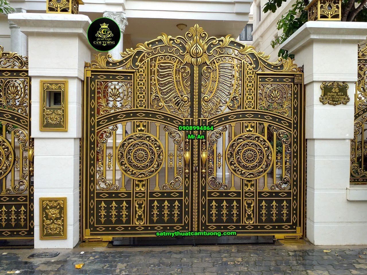 Cửa cổng nhôm đúc 003