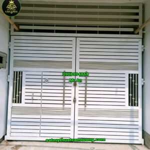 Cửa cổng sắt 012